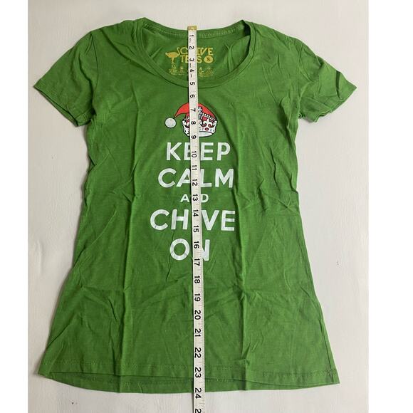Keep Calm Chive On Women's Green Graphic T-Shirt Tee Size Small - Picture 3 of 3